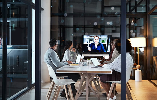 commercial-live-cover-002 指定場地錄影 虛實整合作業 棚內直播 錄影 線上直播 活動直播 會議直播 線上會議 線上活動